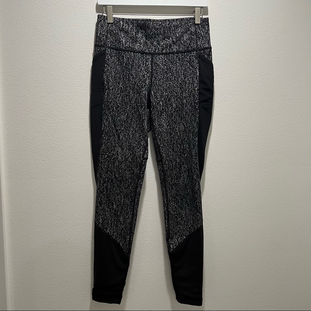 Lululemon White and Black Speckled Leggings